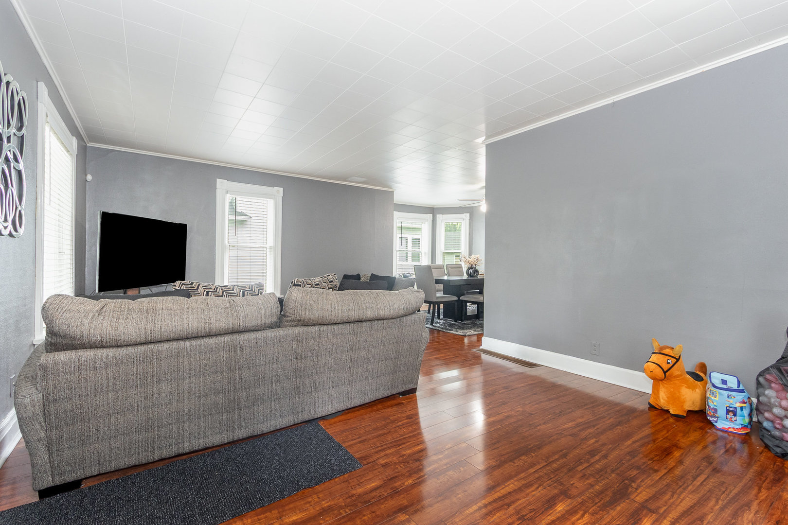 614 Oak Avenue Property Photo 3