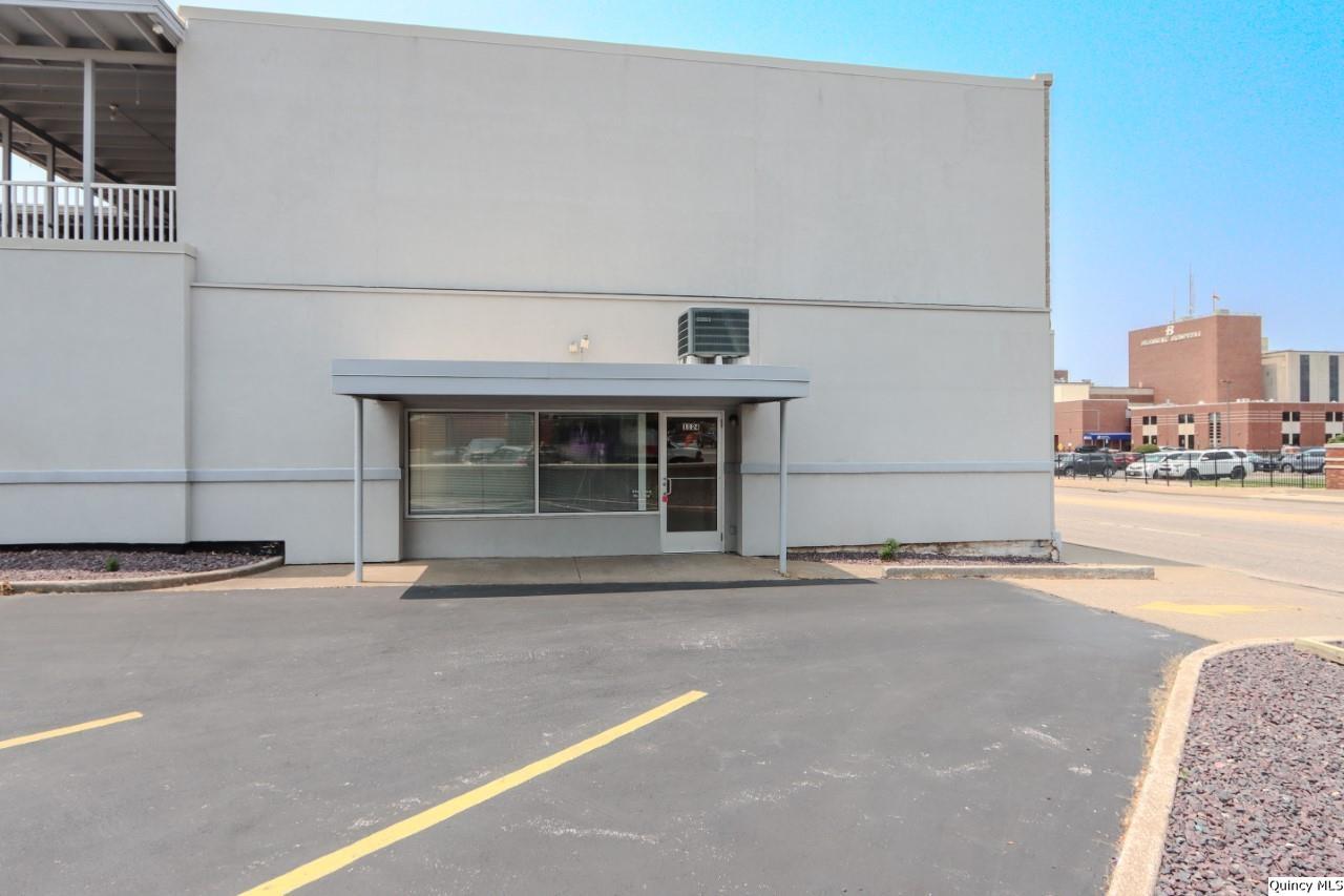 1128 Broadway St Property Photo 2
