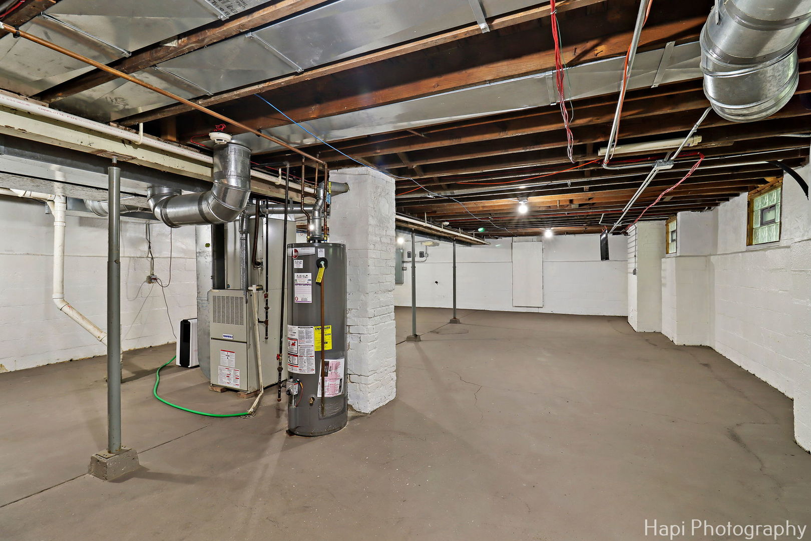 401 E Park Avenue Property Photo 11