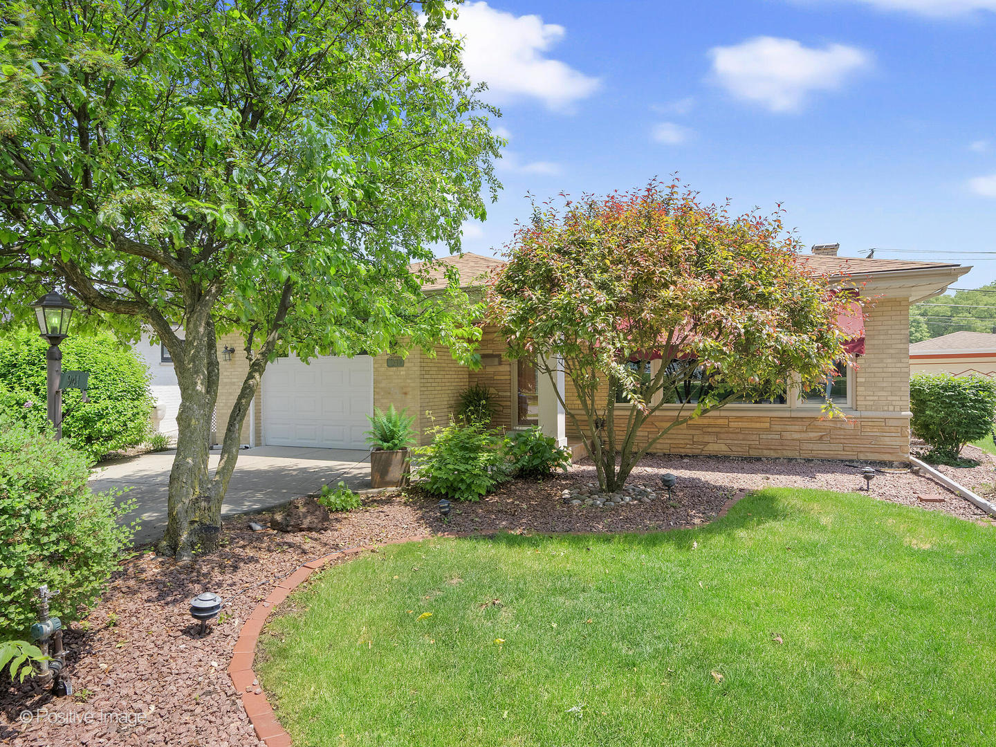 941 Meadowcrest Road Property Photo 1