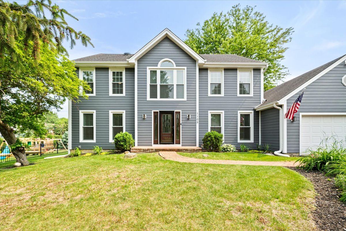 1105 Spring Hill Dr Property Photo 1