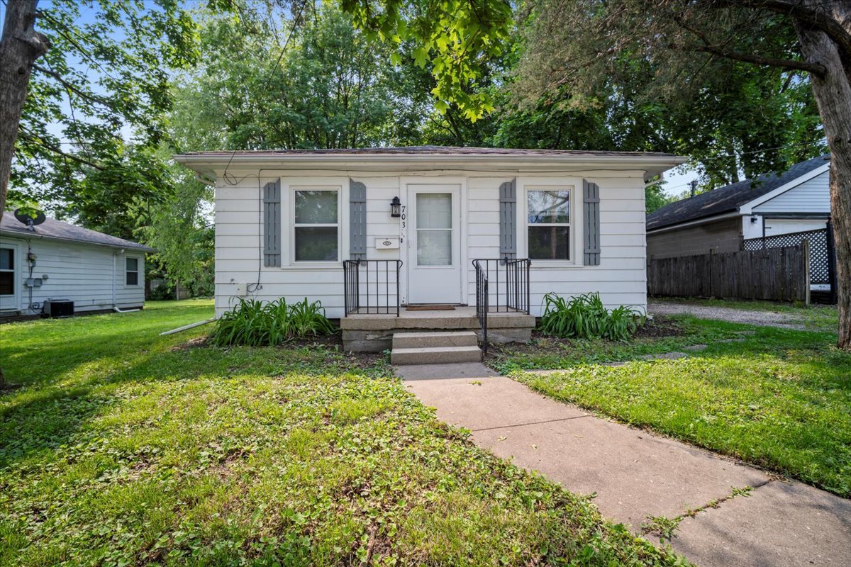 703 Samantha Street Property Photo 1