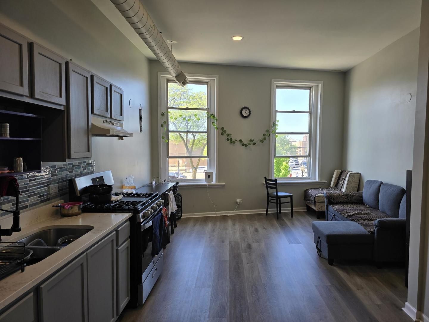 4 W Burlington Avenue Property Photo 13