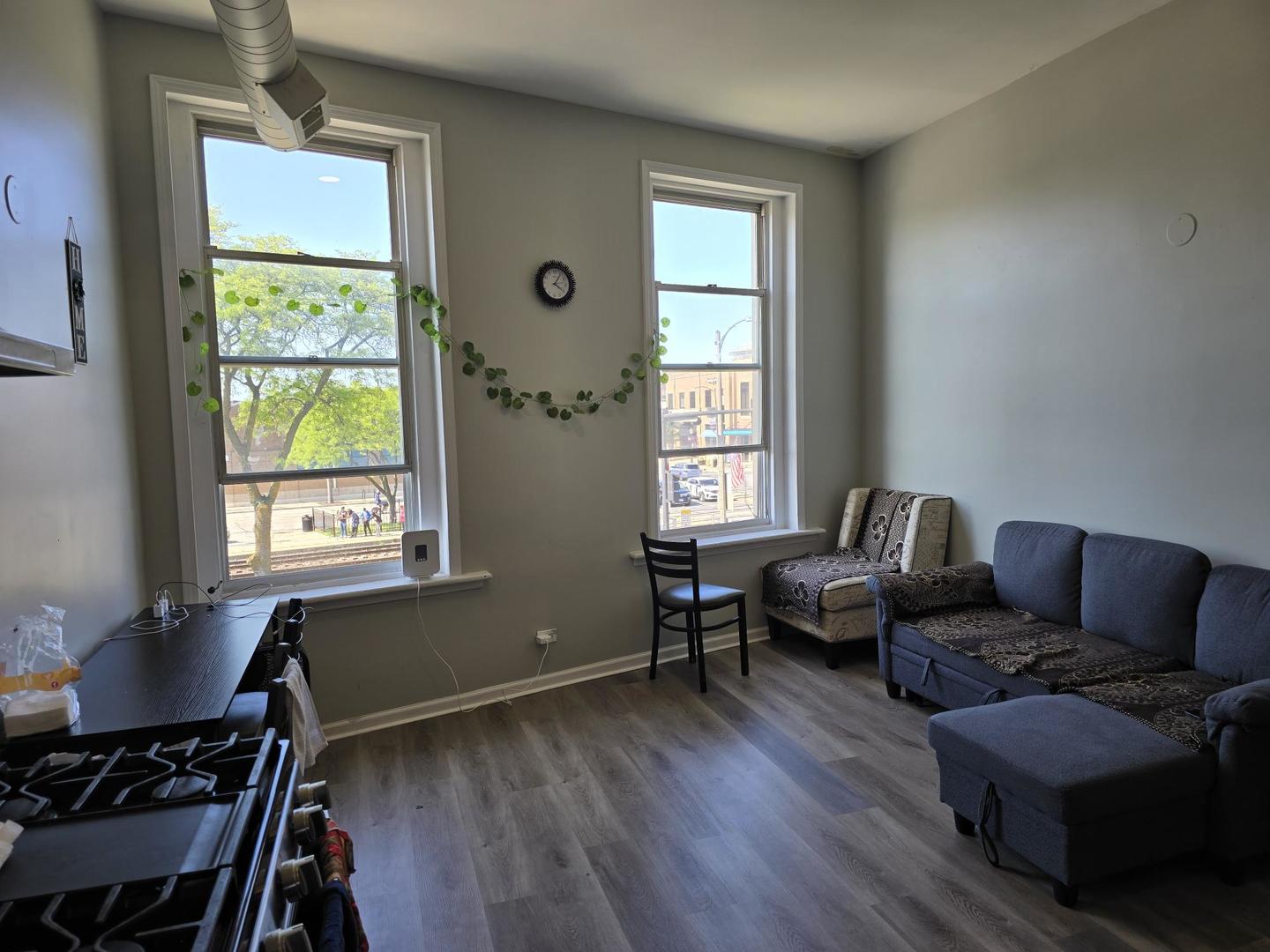 4 W Burlington Avenue Property Photo 14