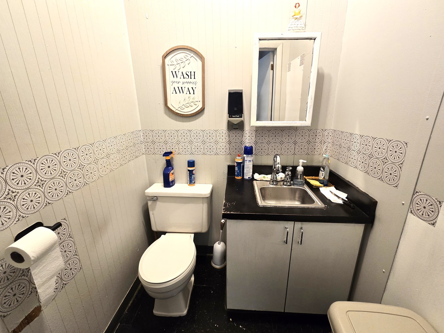 555 W 31st Street Property Photo 13
