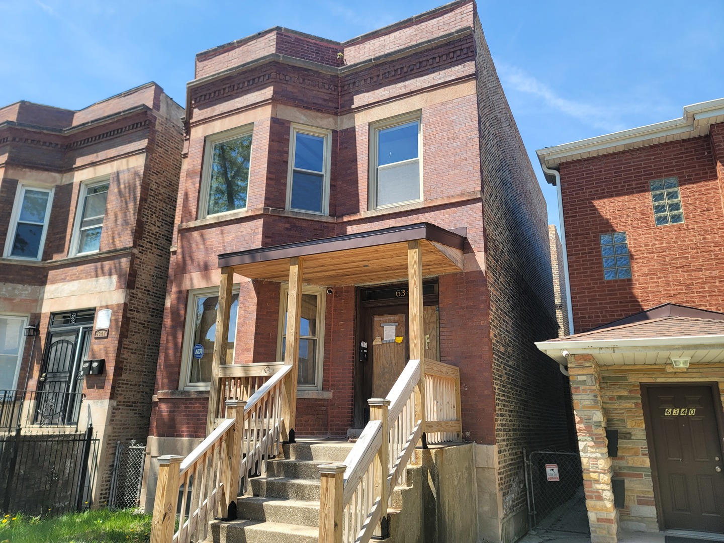 6342 S Eberhart Ave Property Photo 1