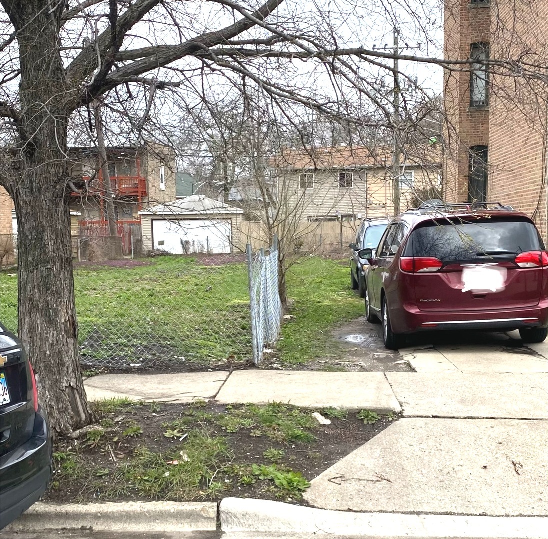 730 E 95th Street Property Photo 1