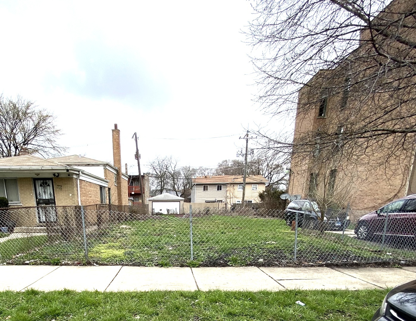 730 E 95th Street Property Photo 2