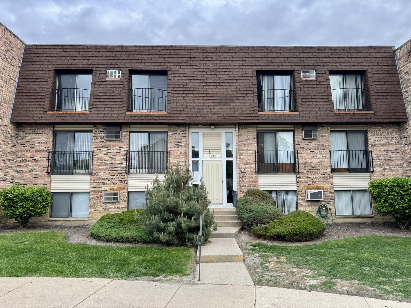 173 N Waters Edge Drive 101 Property Photo 1