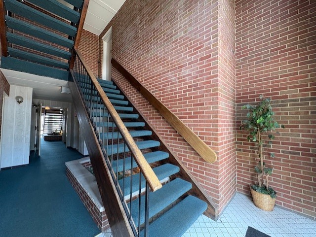 10811 S Keating Avenue 3se Property Photo 3