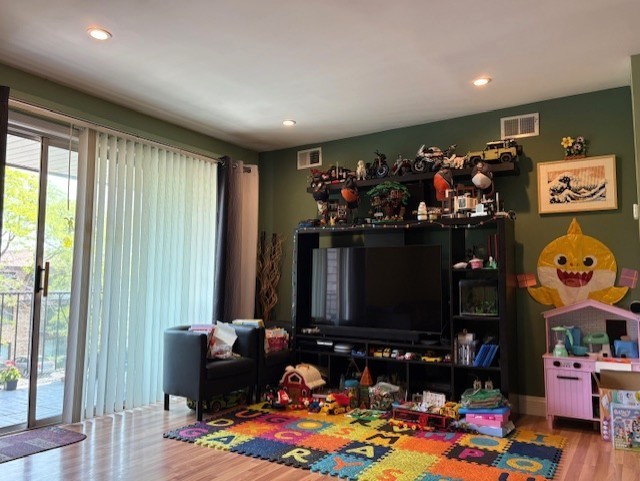 10811 S Keating Avenue 3se Property Photo 5