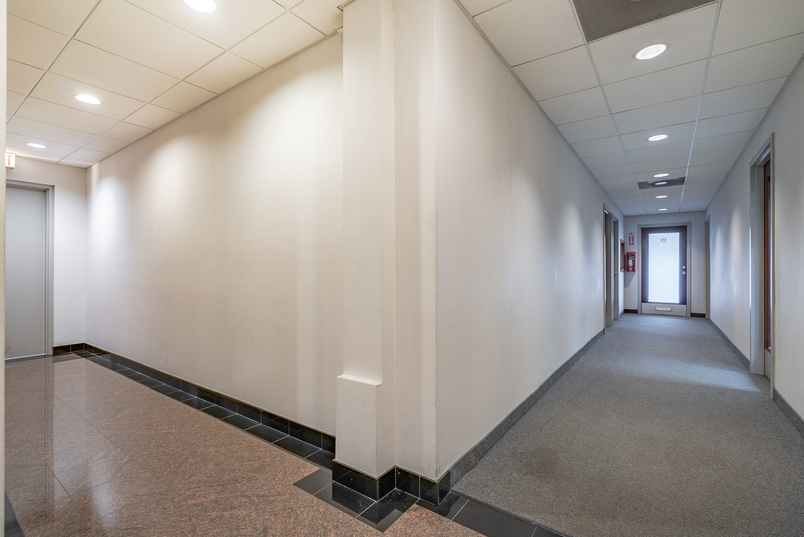 6650 N Northwest Highway Property Photo 8