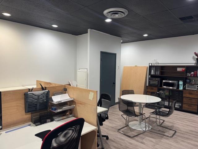 6650 N Northwest Highway Property Photo 12