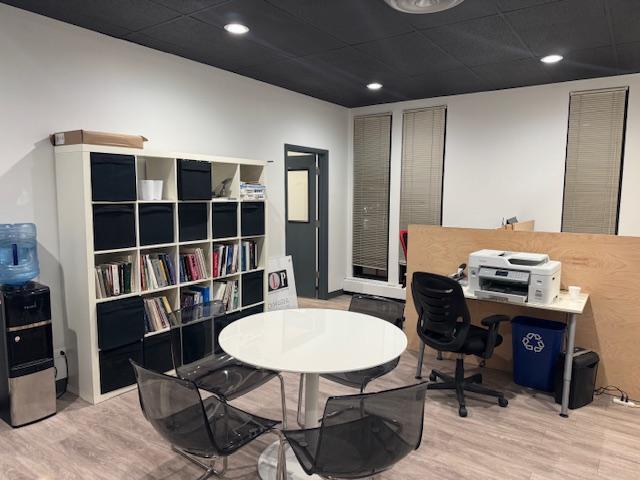 6650 N Northwest Highway Property Photo 14