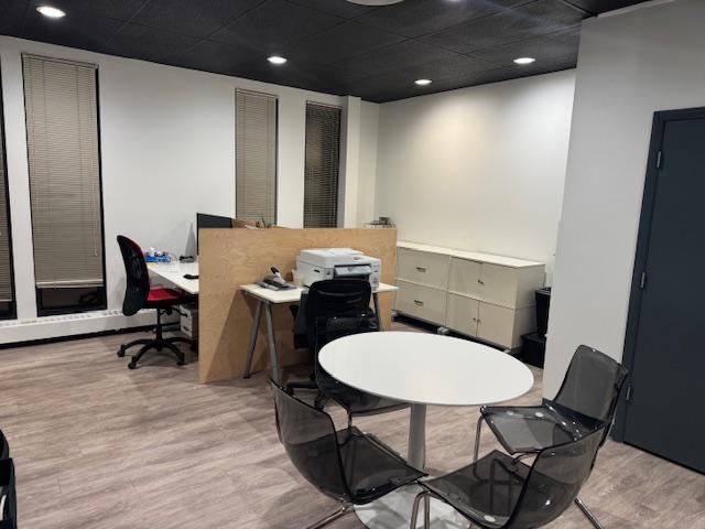 6650 N Northwest Highway Property Photo 15