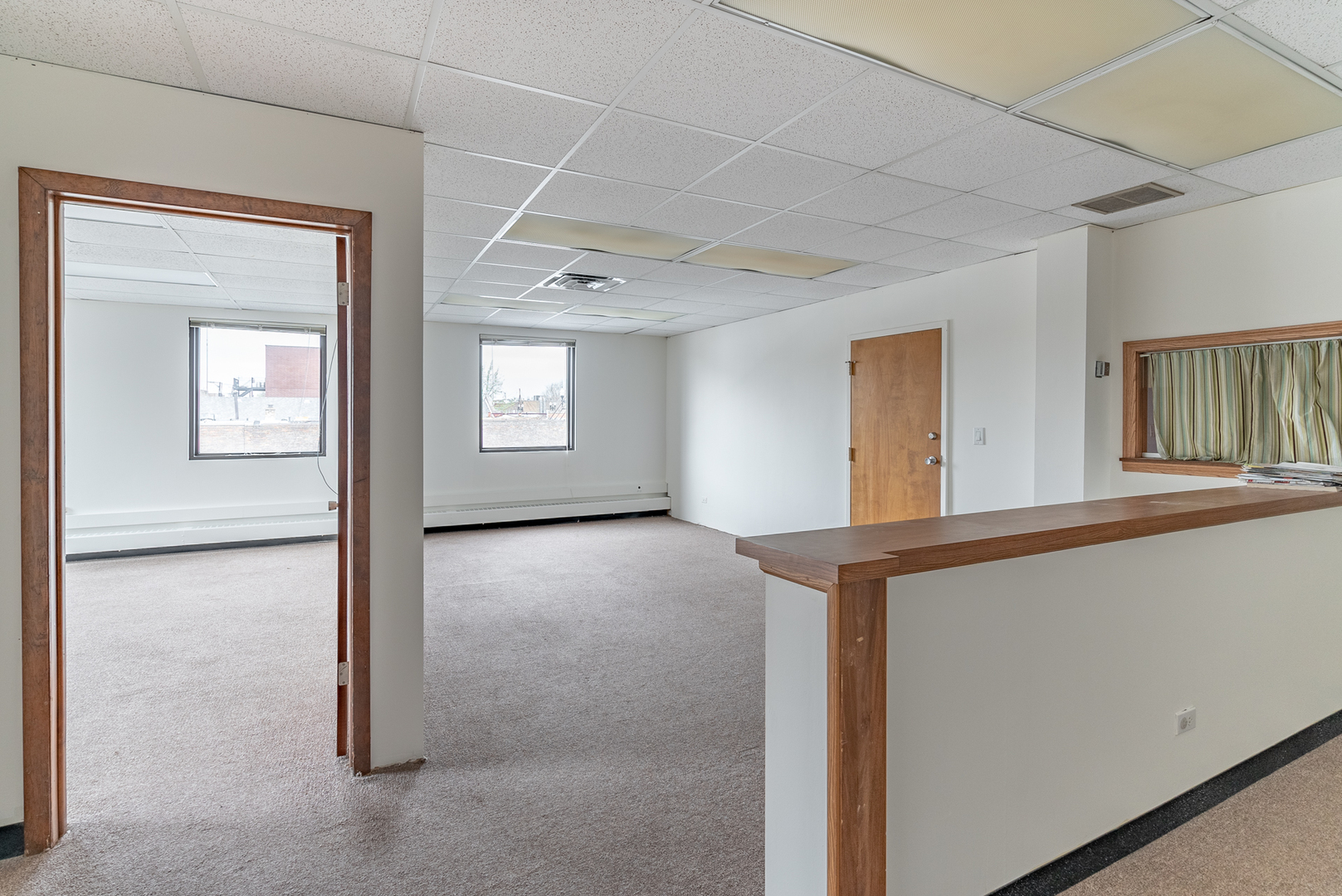 6650 N Northwest Highway Property Photo 26