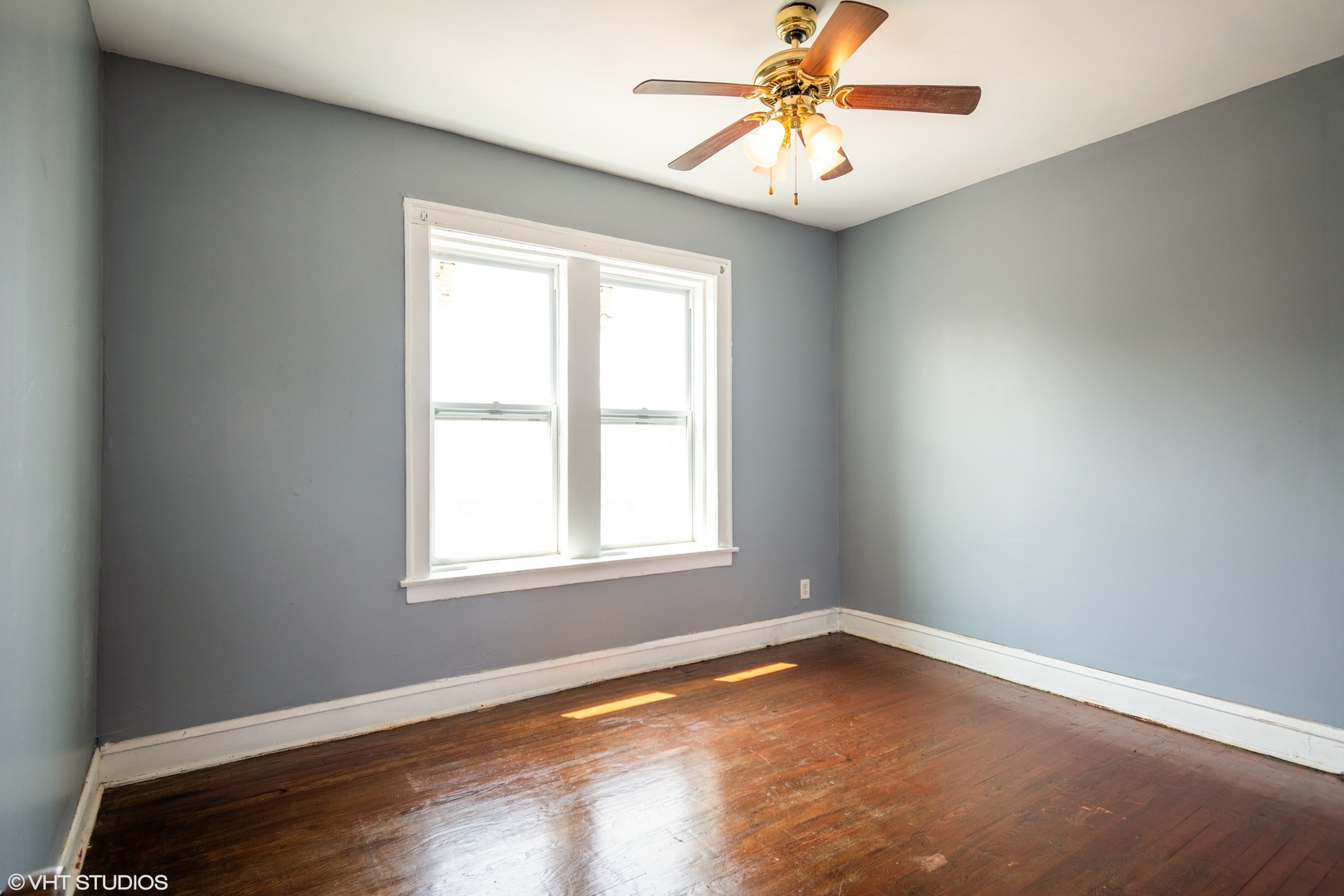1818 W 78th Street Property Photo 8