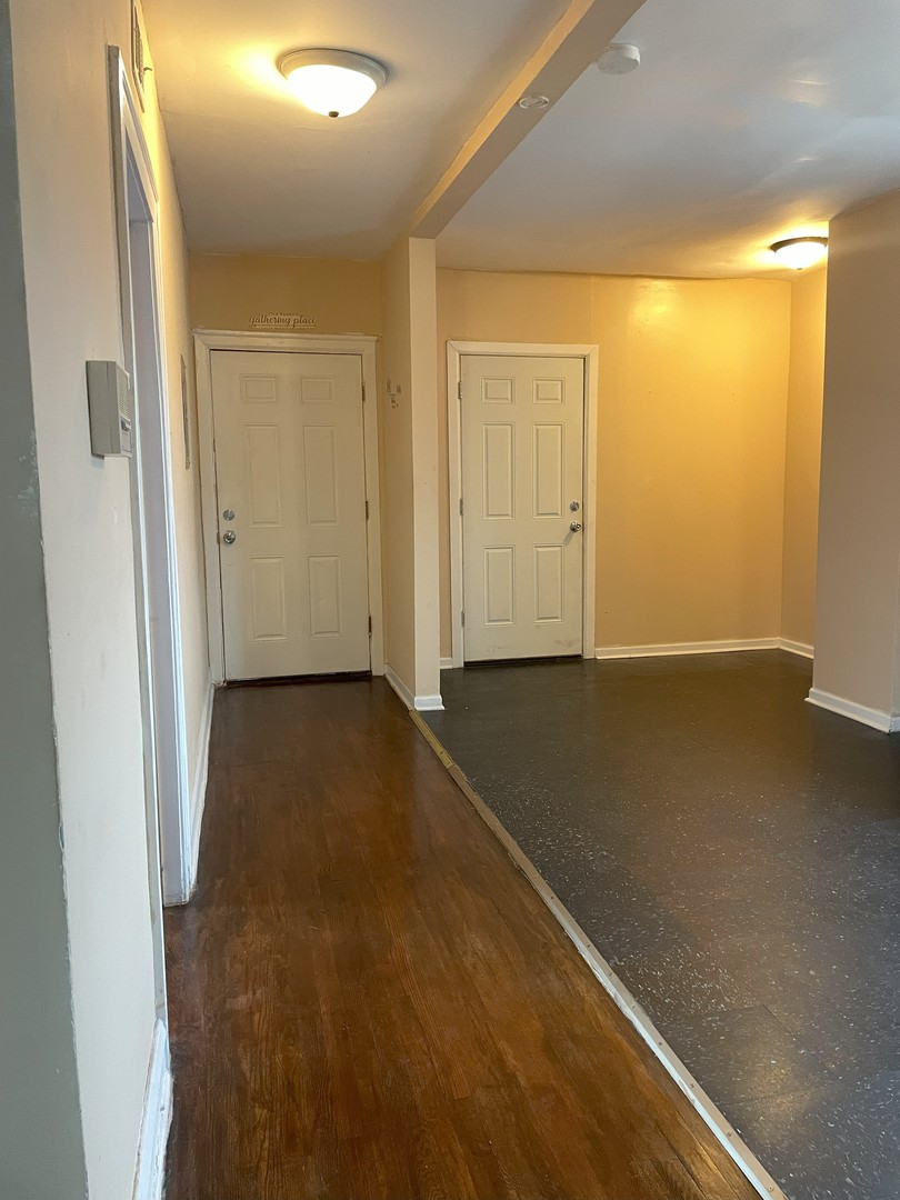 1818 W 78th Street Property Photo 15