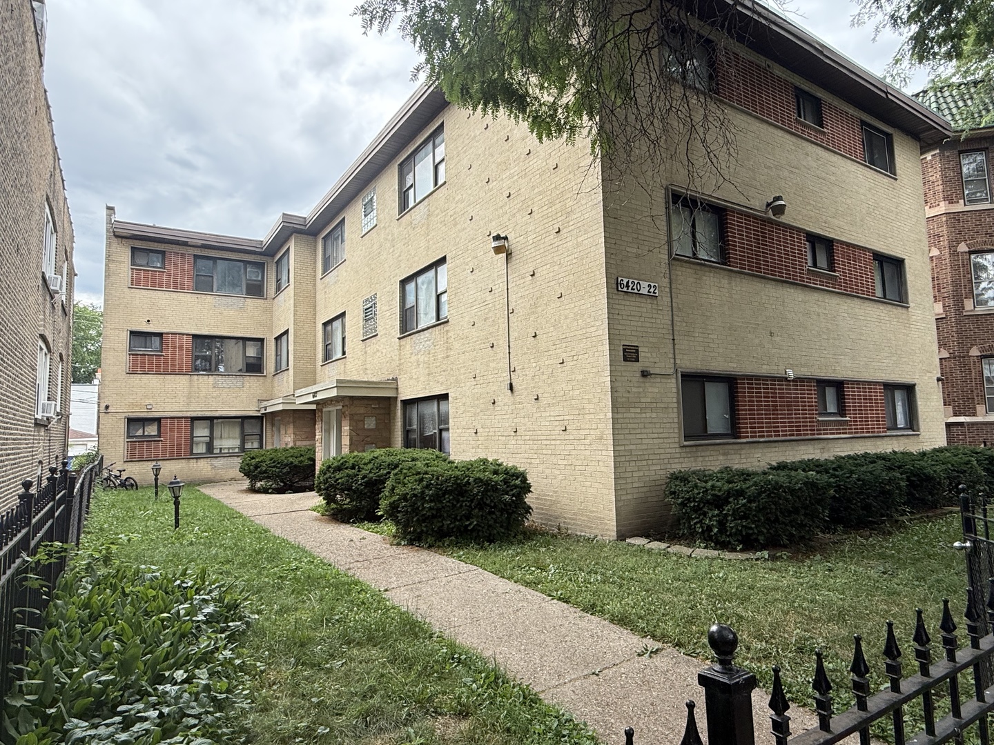 6422 N Hamilton Avenue 3a Property Photo 1