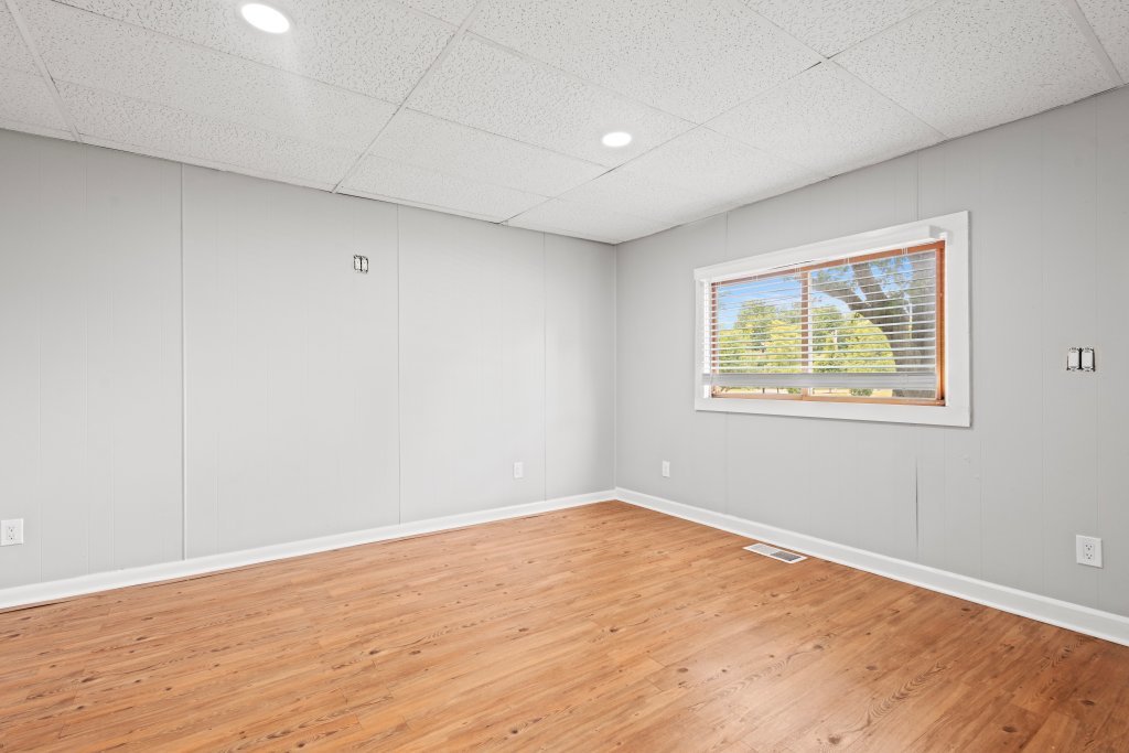 450 W Galena Boulevard Property Photo 8