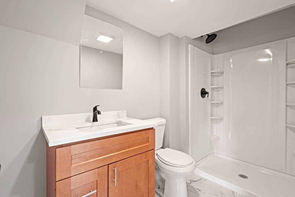 450 W Galena Boulevard Property Photo 10