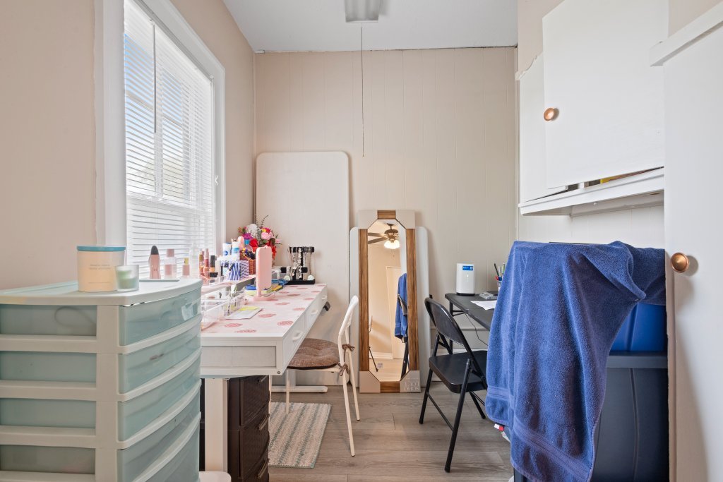 450 W Galena Boulevard Property Photo 19