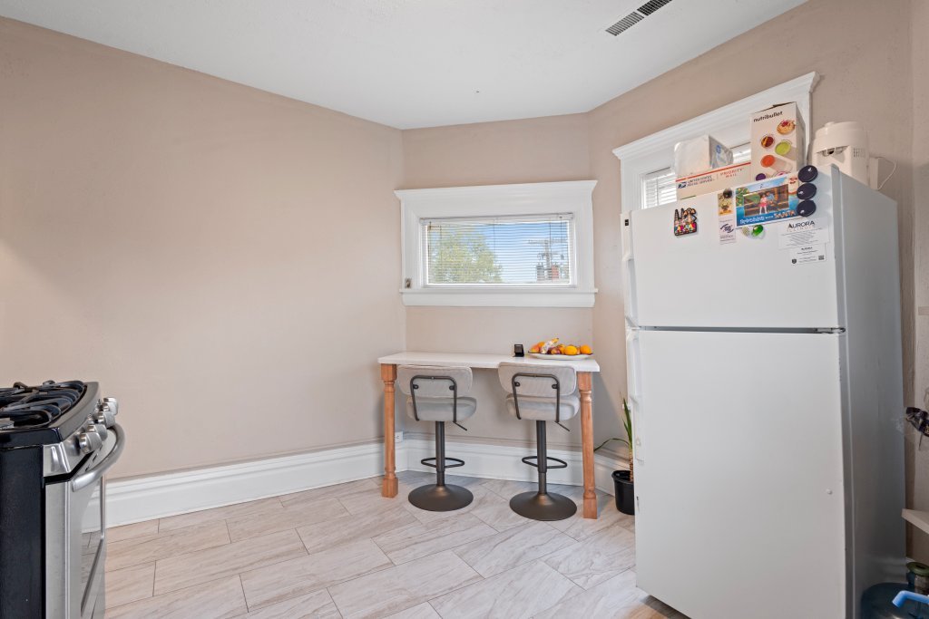 450 W Galena Boulevard Property Photo 21