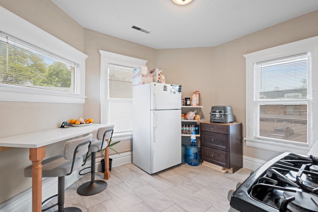 450 W Galena Boulevard Property Photo 26