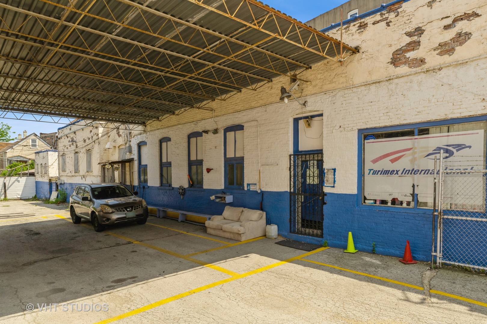 2139 S California Avenue Property Photo 6