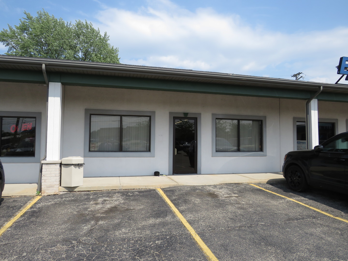 1459 Division Street Property Photo 2