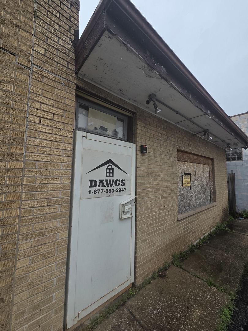 1210 W 127th Street Property Photo 3
