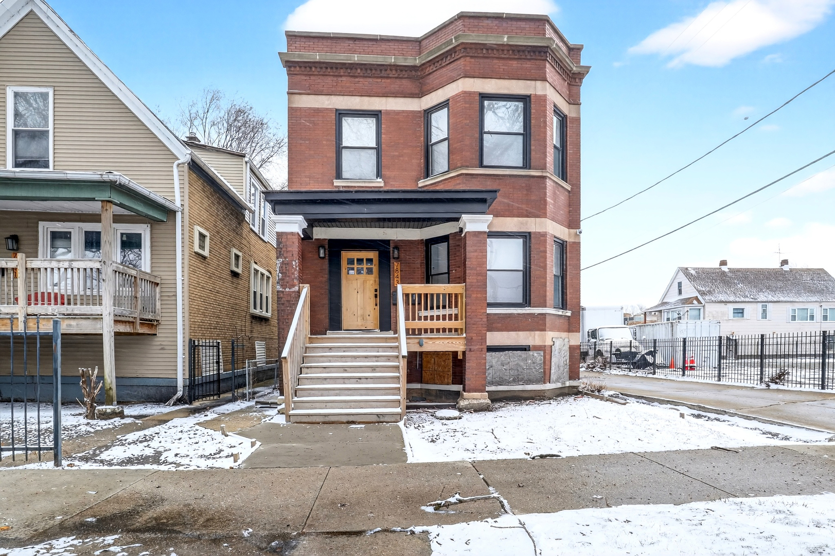 7843 S Marquette Avenue Property Photo 2