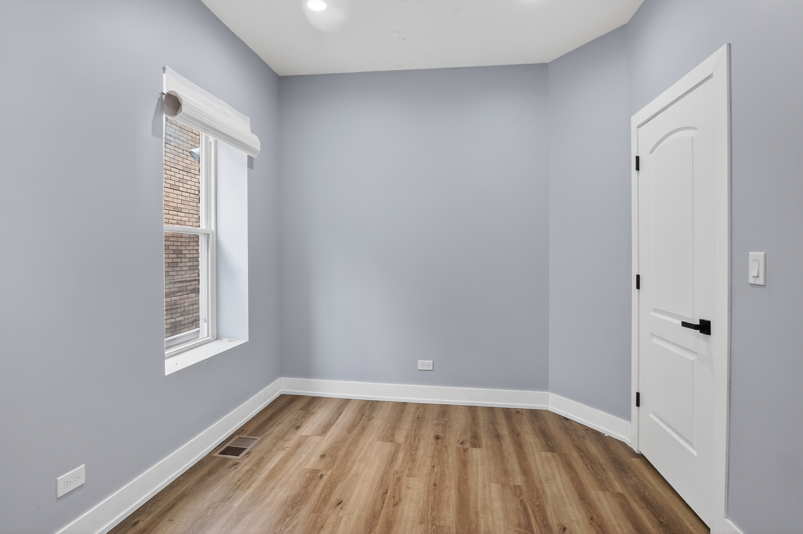 7843 S Marquette Avenue Property Photo 12