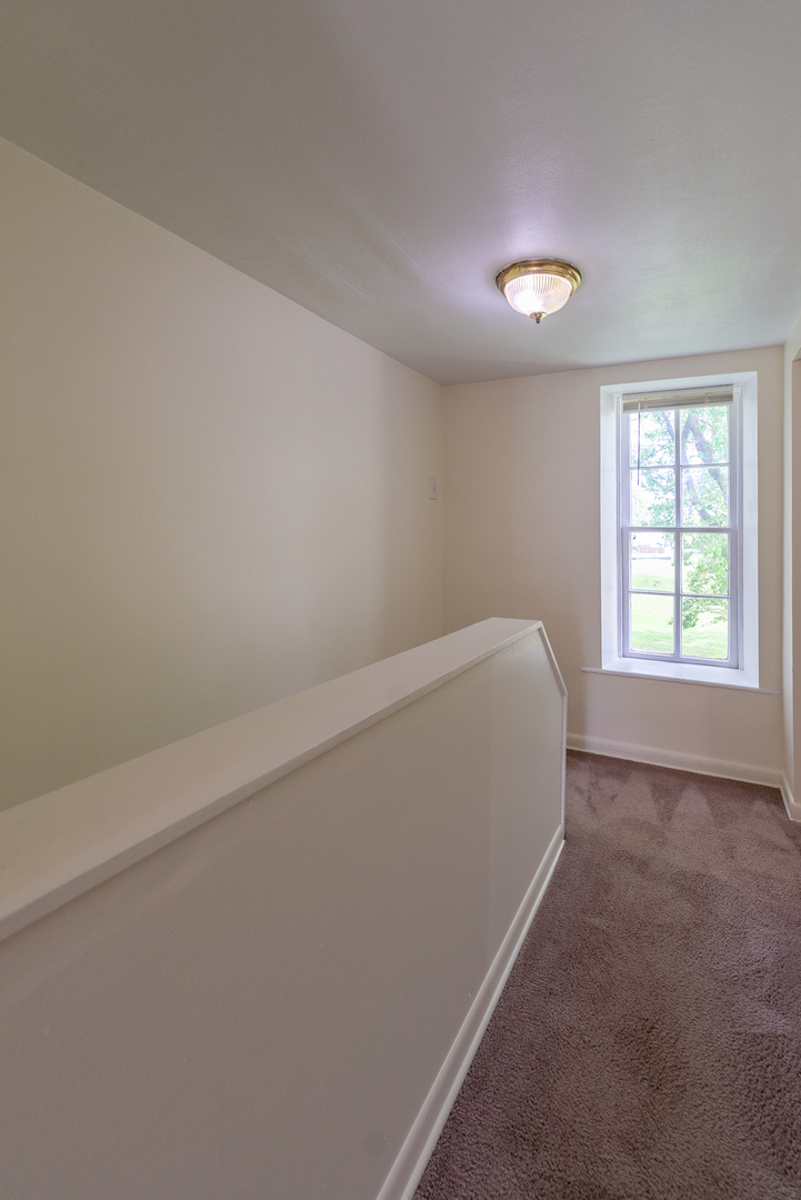 117 S Prairie Street Property Photo 22