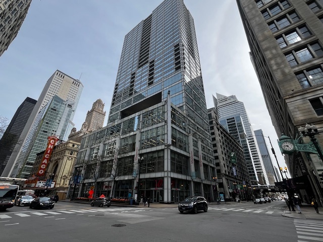 8 E Randolph St Property Photo 1
