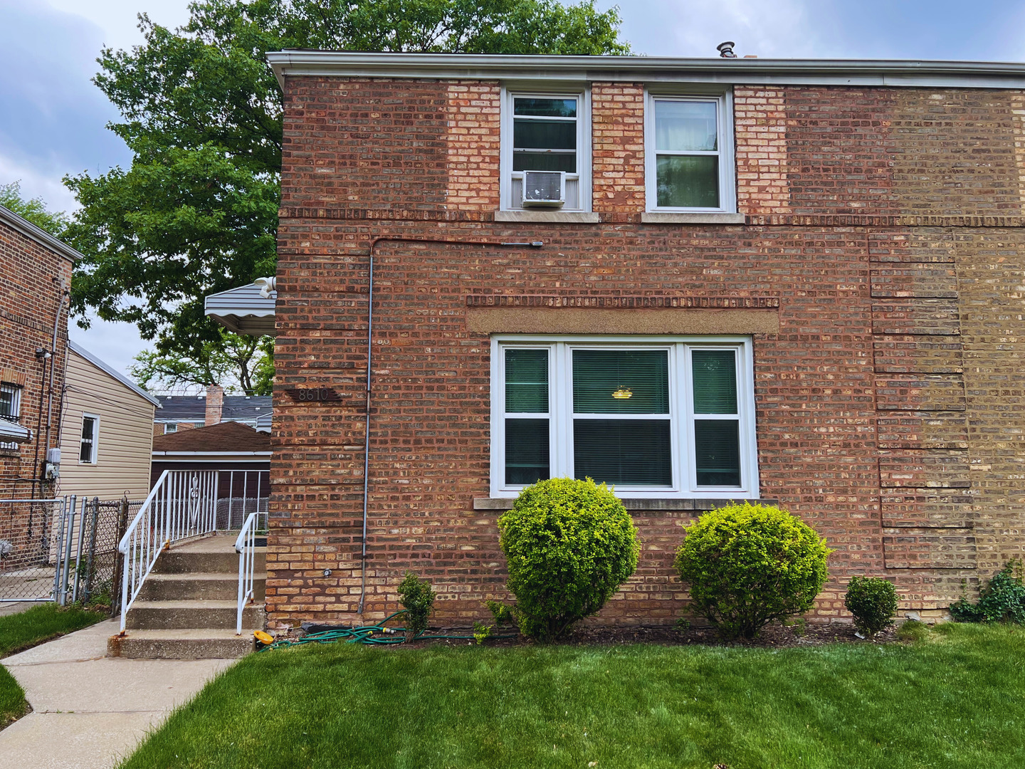 8610 S Champlain Avenue Property Photo 1