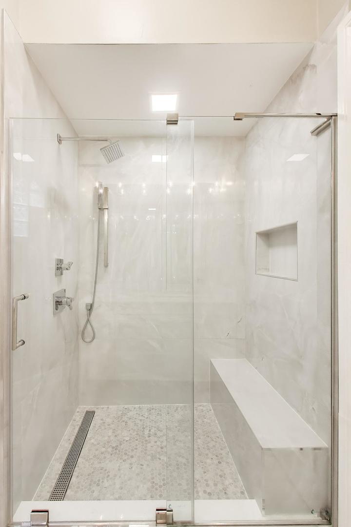 2254 N Fremont Street Property Photo 33