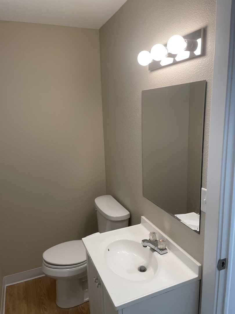 505 W Side Square Property Photo 11