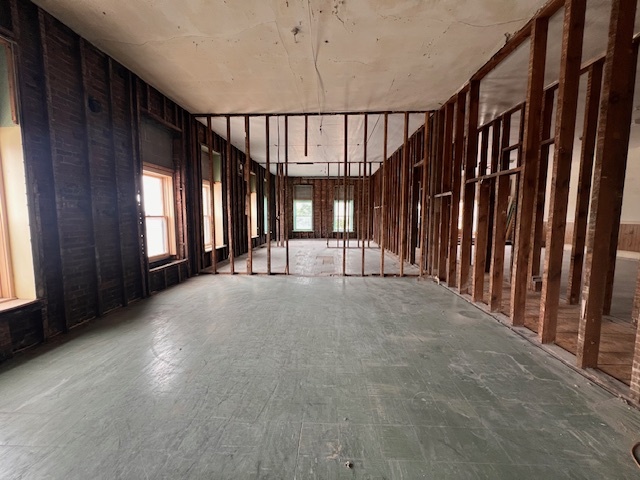 505 W Side Square Property Photo 22