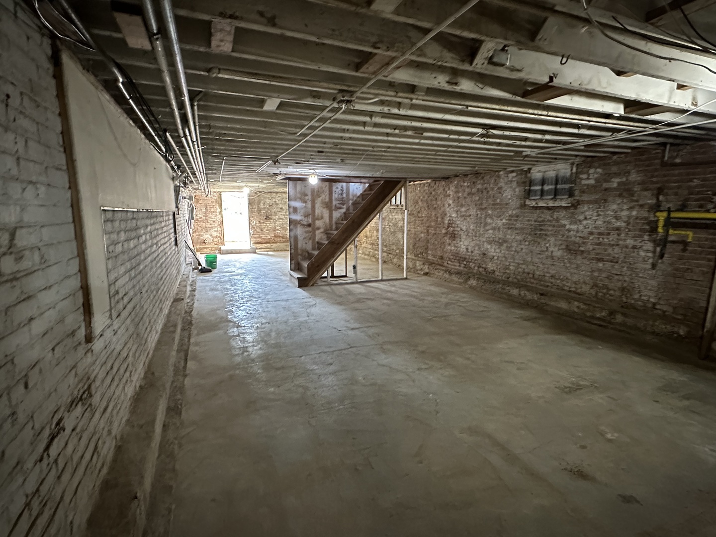 505 W Side Square Property Photo 35