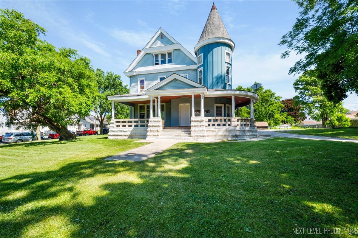 1038 Liberty Street Property Photo 1