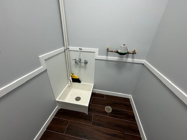 7929 W Cermak Road I Property Photo 13