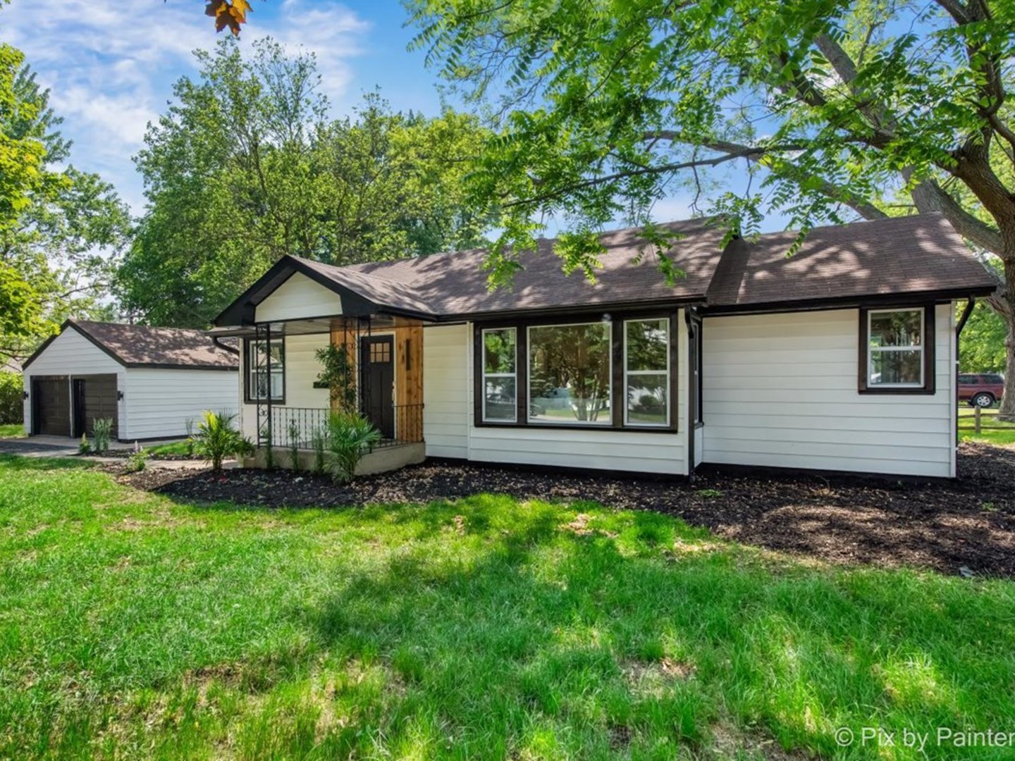 490 S Mchenry Avenue Property Photo 14