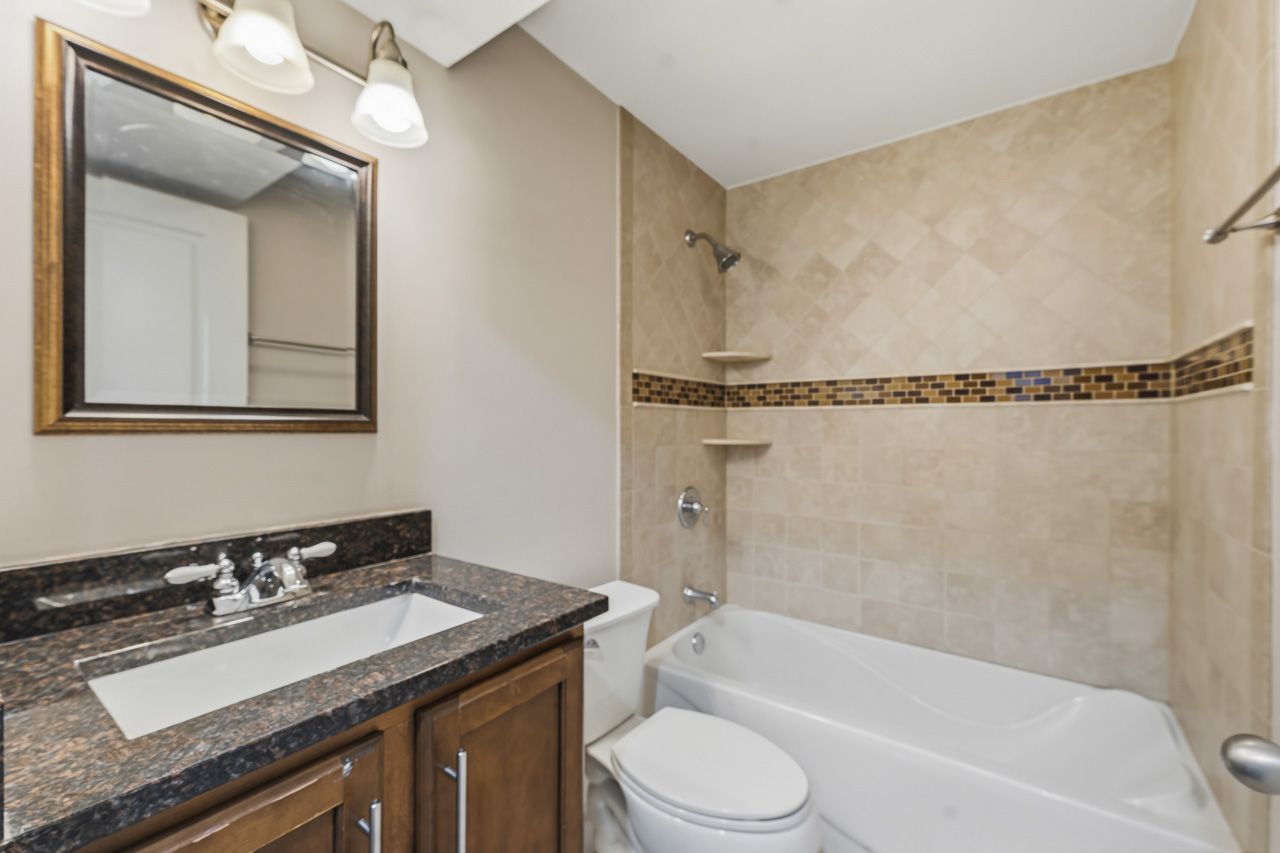 7733 N Marshfield Avenue Property Photo 26