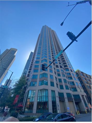 400 N LaSalle Street 1812 Property Photo 1