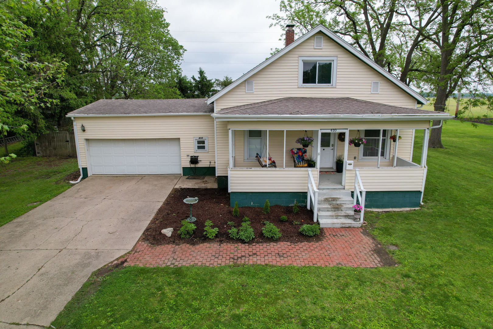410 W 4th Street Property Photo 1