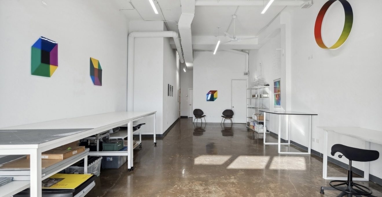 860 N California Avenue 1n Property Photo 2