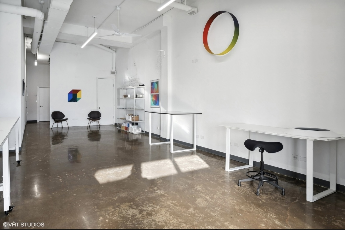 860 N California Avenue 1n Property Photo 4