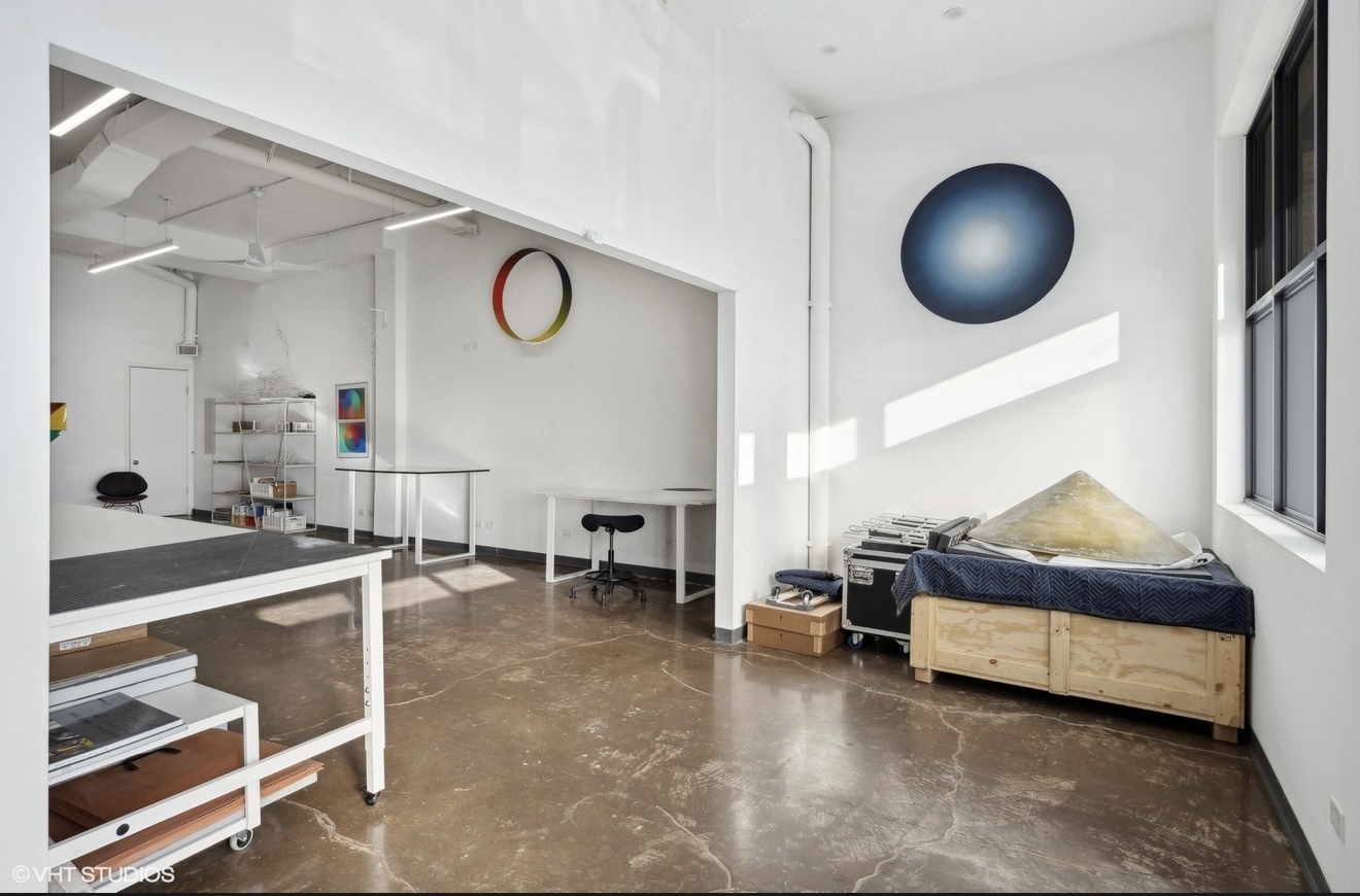 860 N California Avenue 1n Property Photo 5