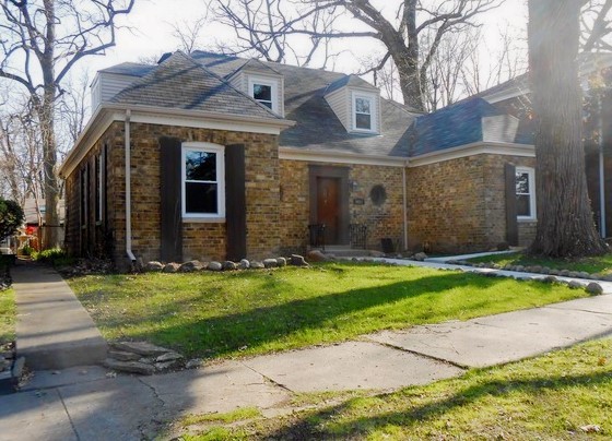 1611 W 105th Place Property Photo 1